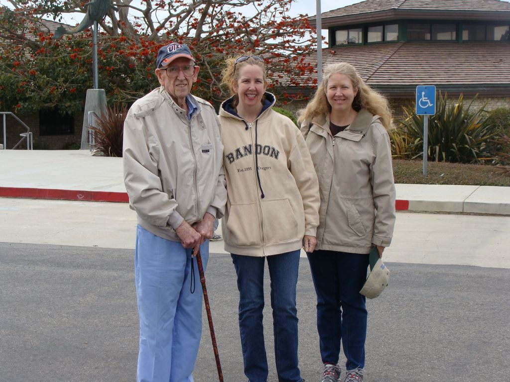 Tom Kneeburg, Kathy, Susan