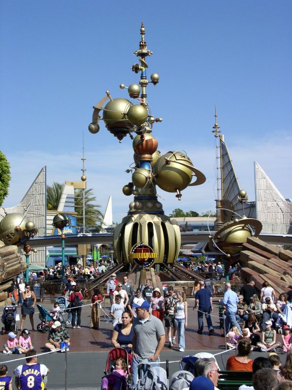 Disneyland Tomorrowland